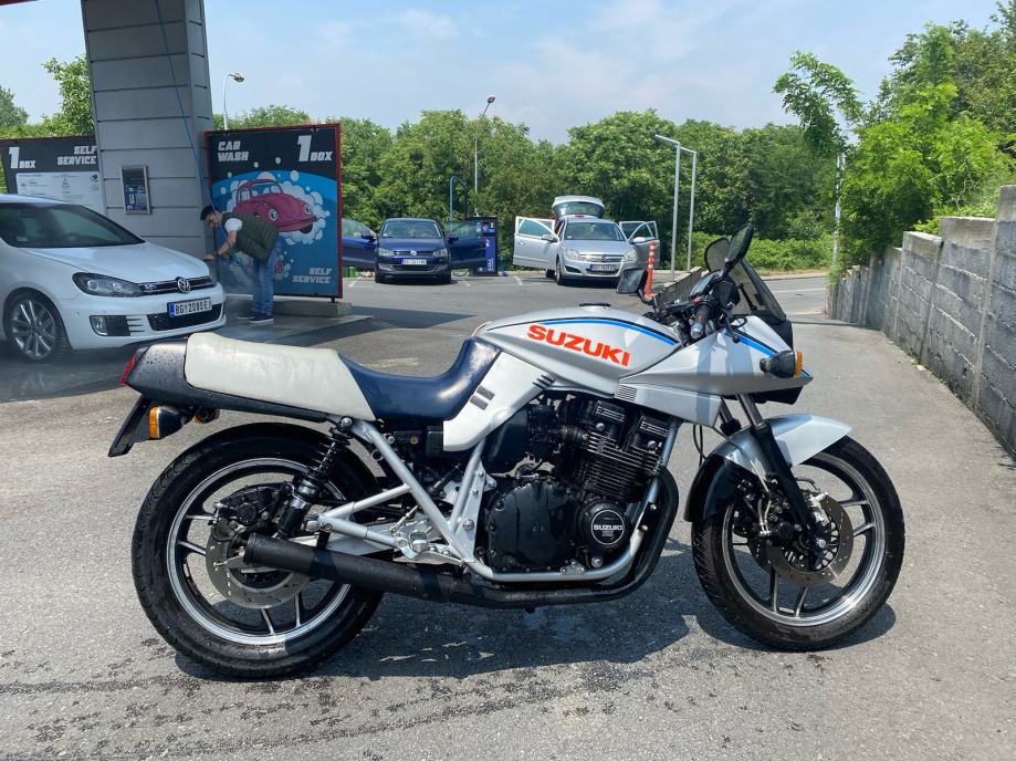 Suzuki GSX 750 SD Katana  747 cm3, 1983 god.