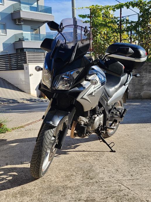 Suzuki V STROM DL650 650 cm3, 2011 god.