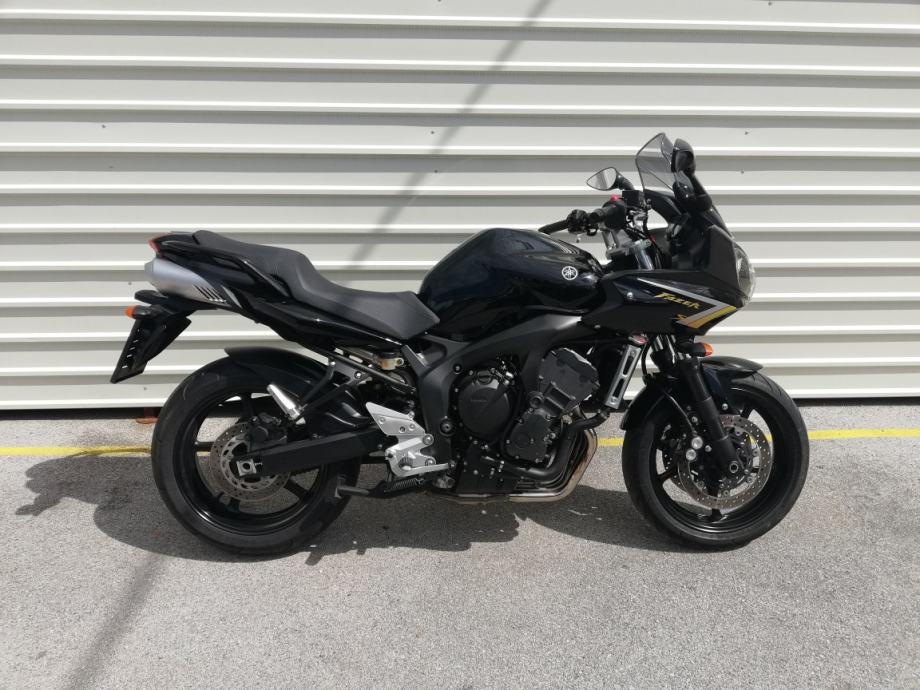 Yamaha FZ 6 FAZER 600 S2 600 cm3, 2009 god.