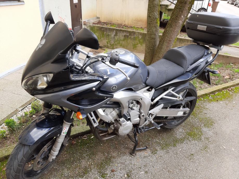 Yamaha FZ 600 S2, 2006 god.