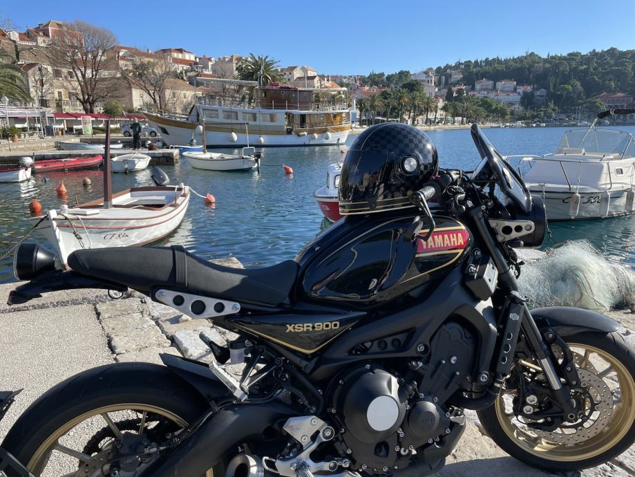 Yamaha XSR 900      BLACK EDITION, 2020 god.