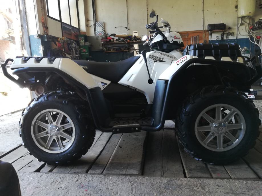 Polaris Sportsman Forest 850 cm3, 2014 god.