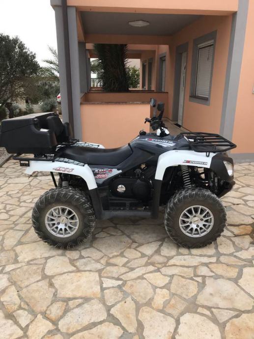 PRILIKA!!!Quad Dinli Ares 700 695 cm3, 2009 god.