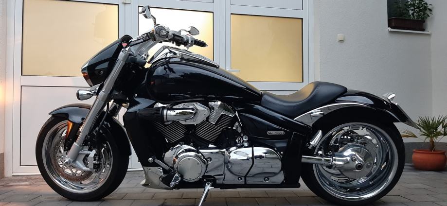 suzuki intruder 1800 vzr