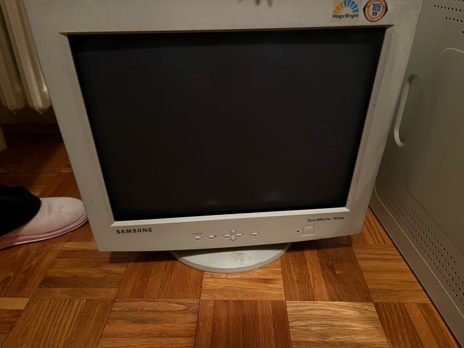 Samsung SyncMaster 763mb Retro monitor