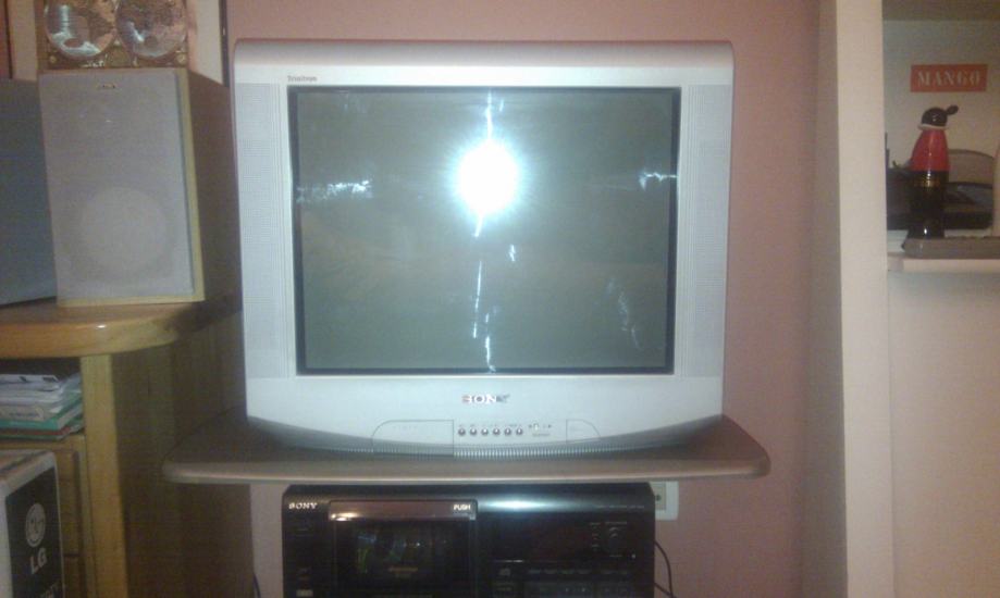 Sony trinitron color TV