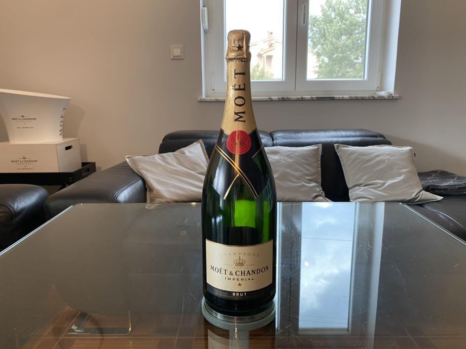 Moet & Chandon boca šampanjca 1,5L lutka boca ukrasna boca