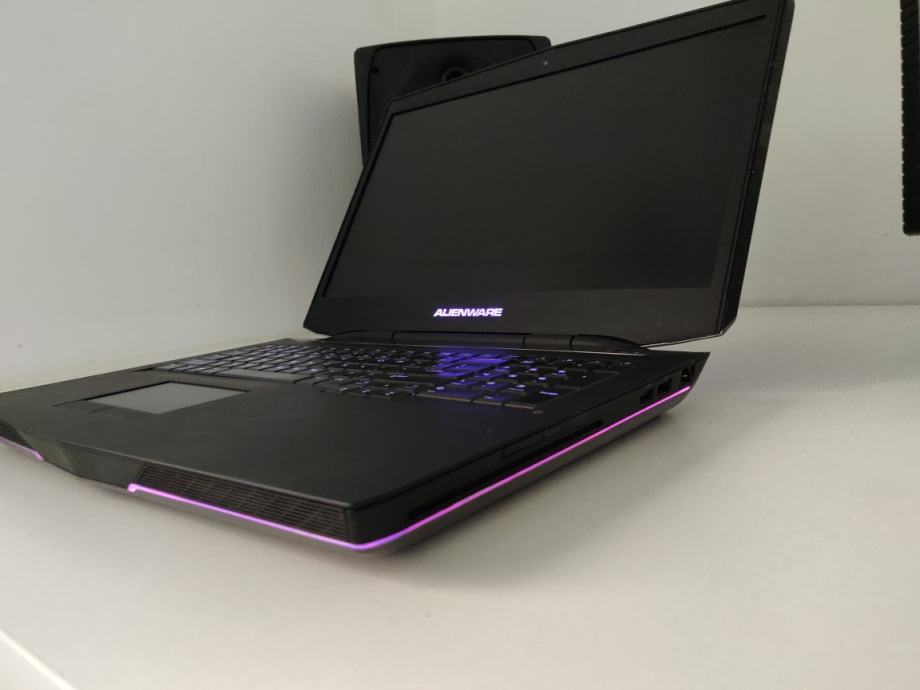 Alienware 17 аккумулятор