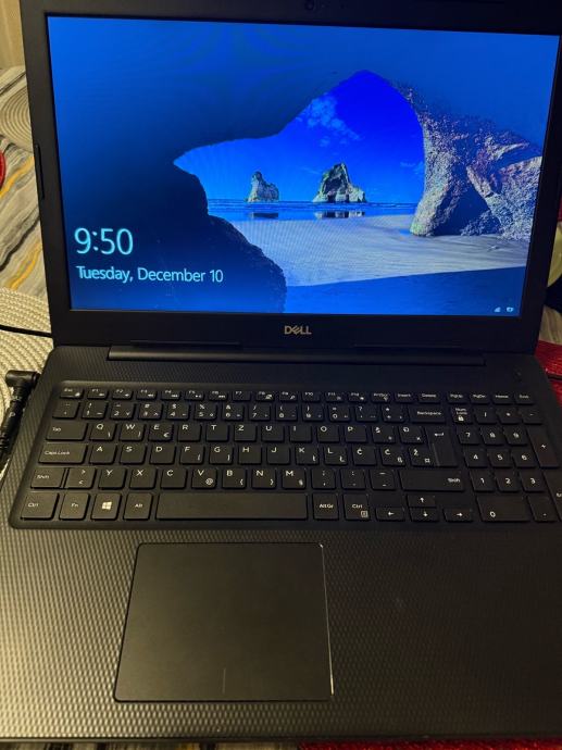 Dell inspiron 3582 laptop