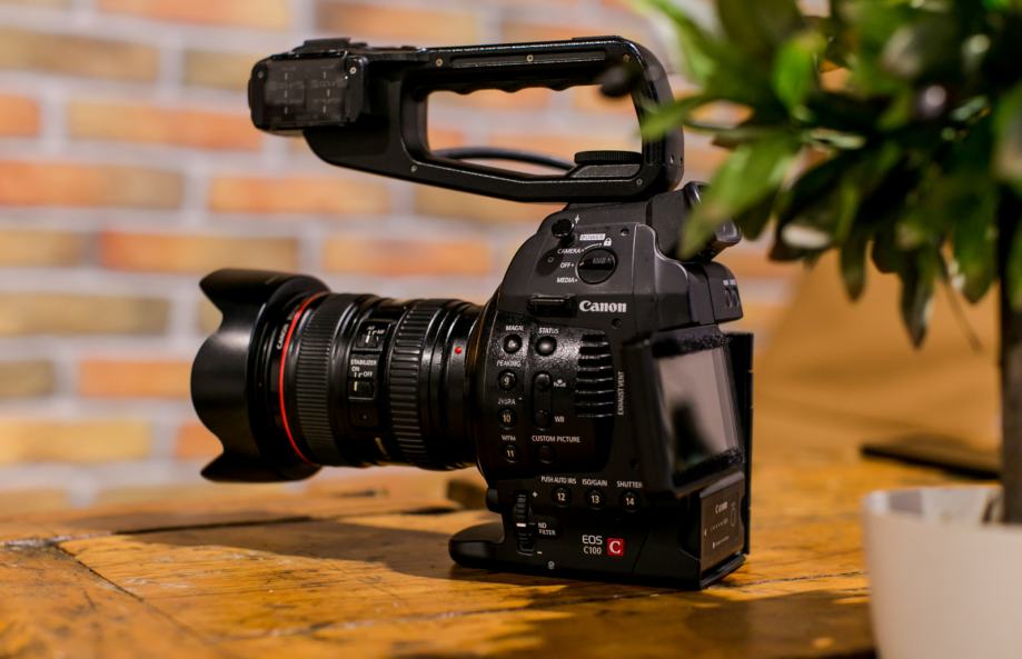 Canon C100 profesionalna cinema kamera