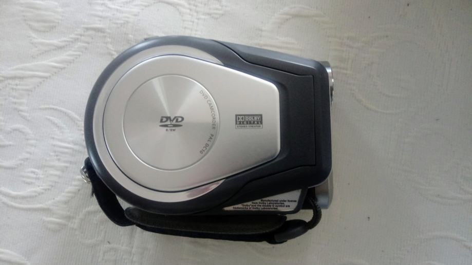 CANON DVD CAMCORDER DC10, digitalna kamera s opremom