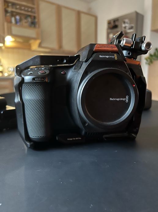 Prodajem Blackmagic Pocket Cinema 6K Pro