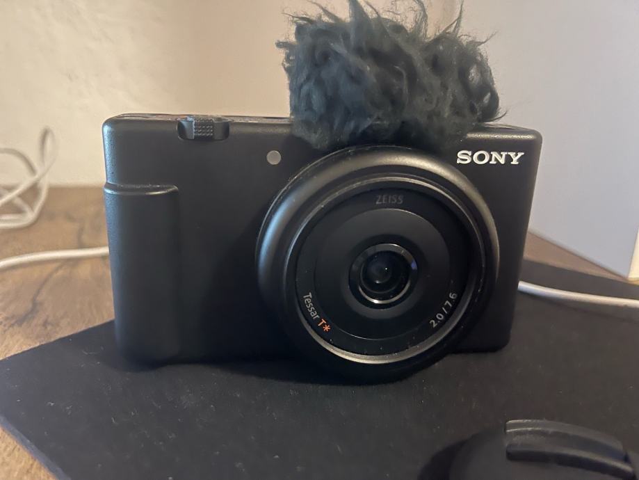 Sony digitalna kamera ZV-1F