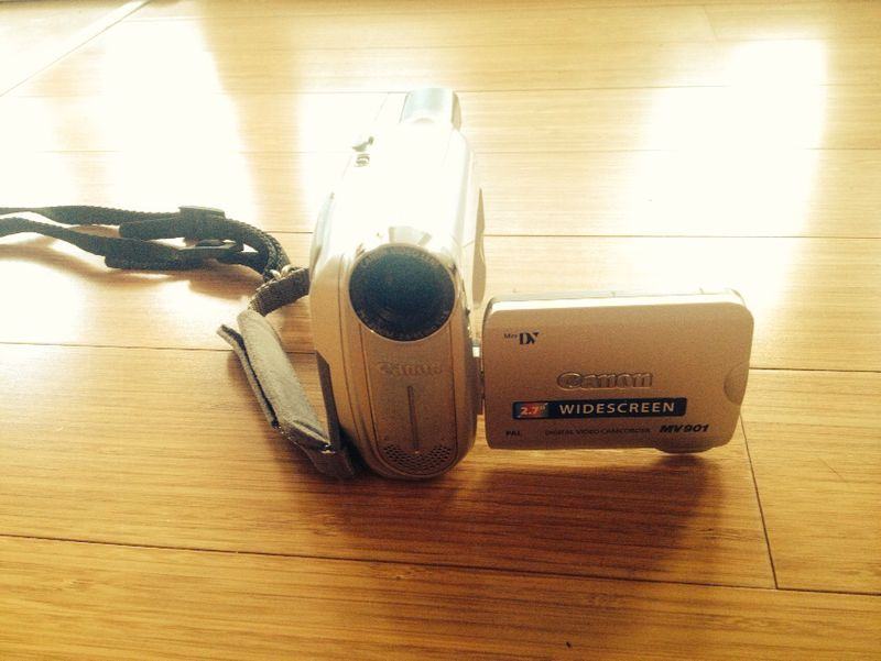 Video kamera Canon MV-901