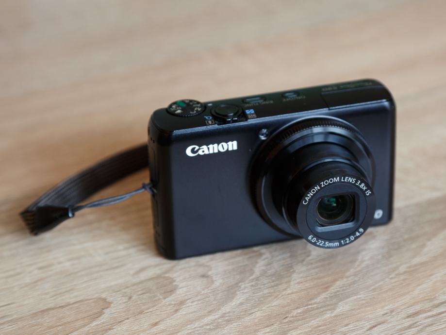 Canon PowerShot S90