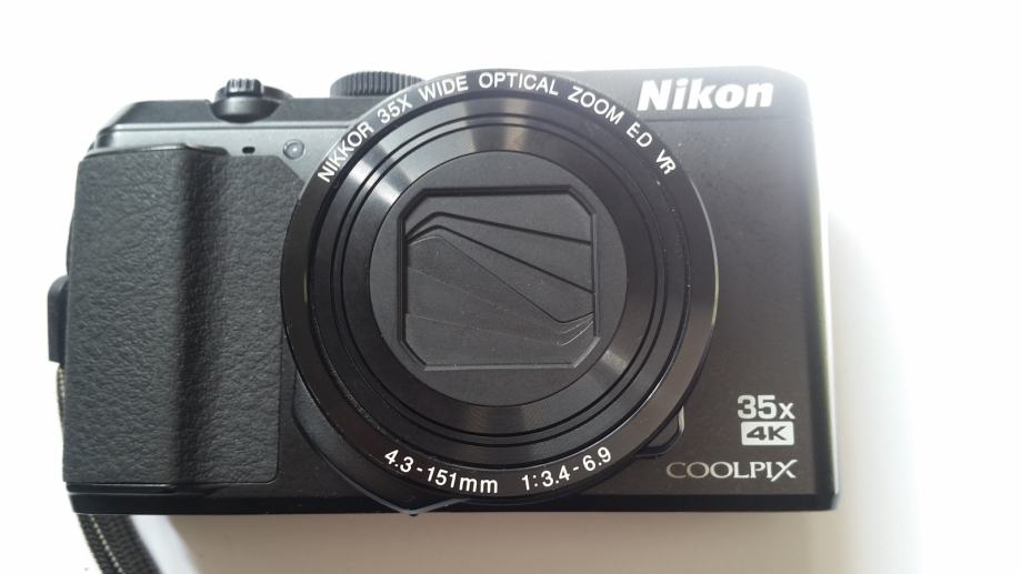 Nikon Coolpix A 900