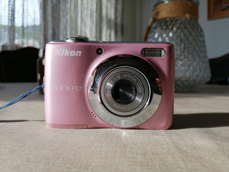 安心の定価販売 【良品】Nikon ニコン COOLPIX Camera Digital 【良品