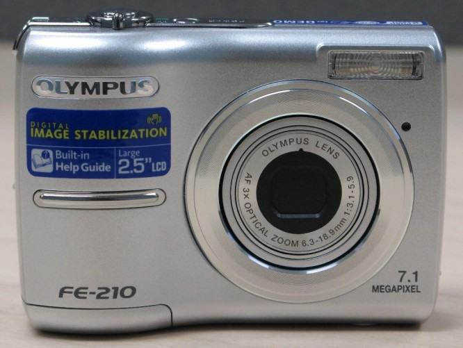 Olympus FE-210