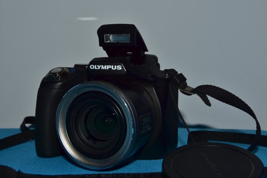 Olympus SP-590UZ