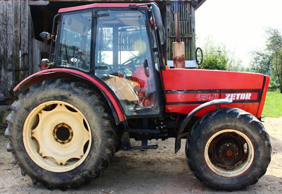 Traktor Zetor 9540