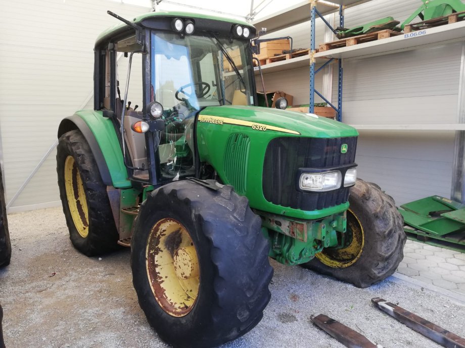 JOHN DEERE 6320,6920