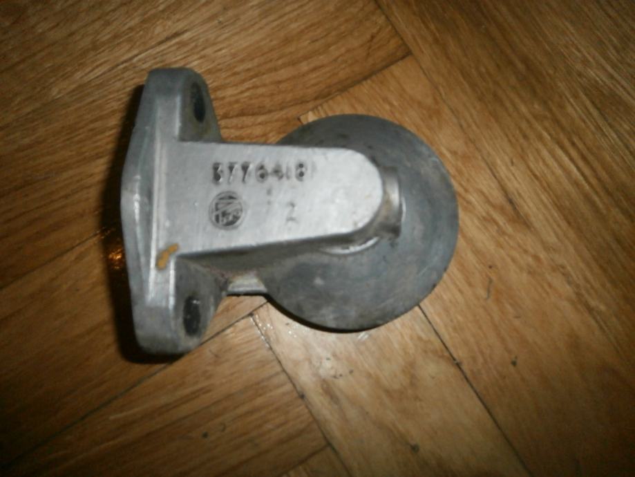 NOSAČ FILTERA ULJA PERKINS 37764181 MASSEY 698