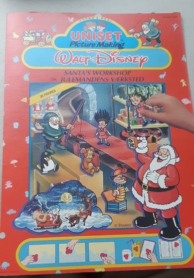 Disney slikovnica s naljepnicama - Radionica Djeda Božićnjaka