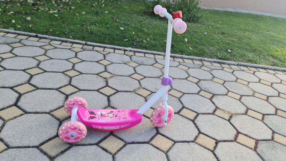 Dječji romobil Minnie Mouse