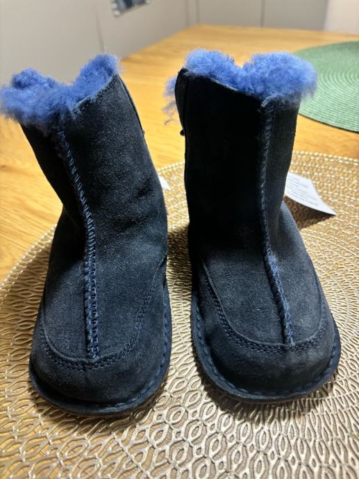 Baby UGG cizmice, NOVO