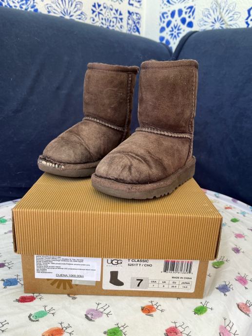 UGGS original za djevojčicu vel. 23.5