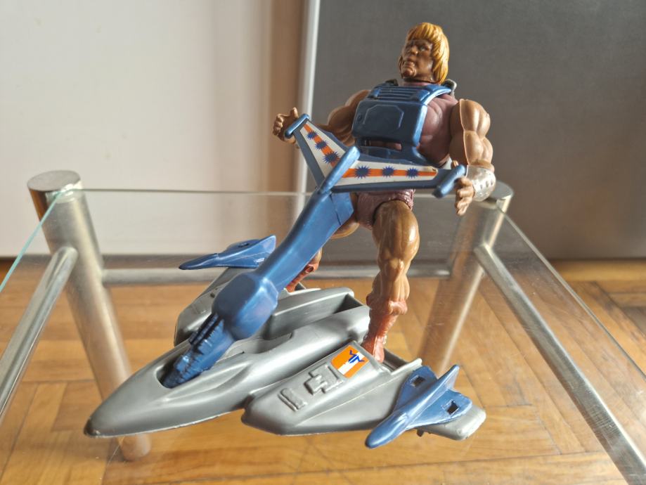 Masters of the universe HE MAN i Jet Sled Yugo Bootleg