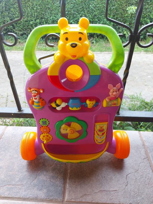 Guralica hodalica Winnie Pooh