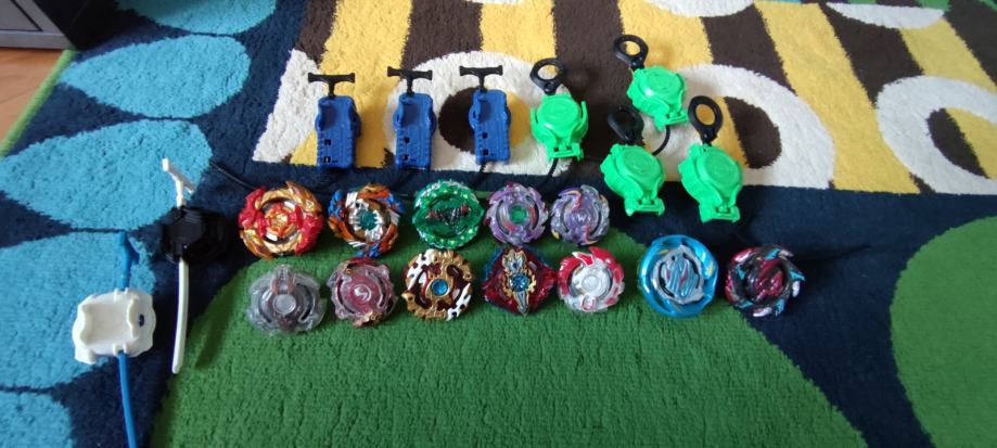 BeyBlade Burst Evolution i Turbo Lot