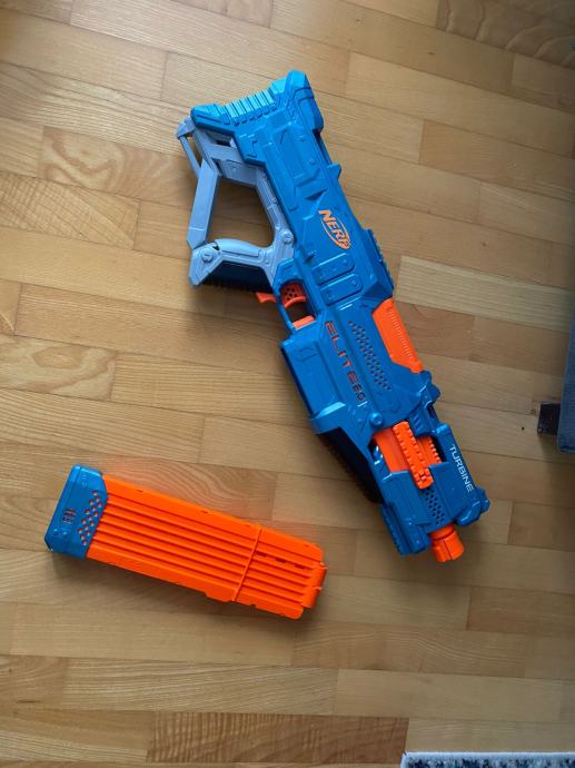 NERF Elite 2.0 puška