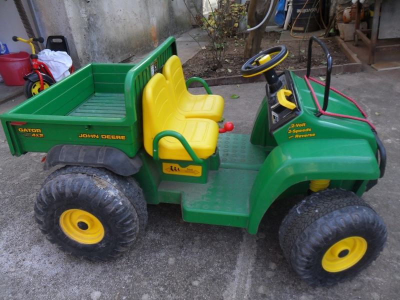 PEG PEREGO GATOR