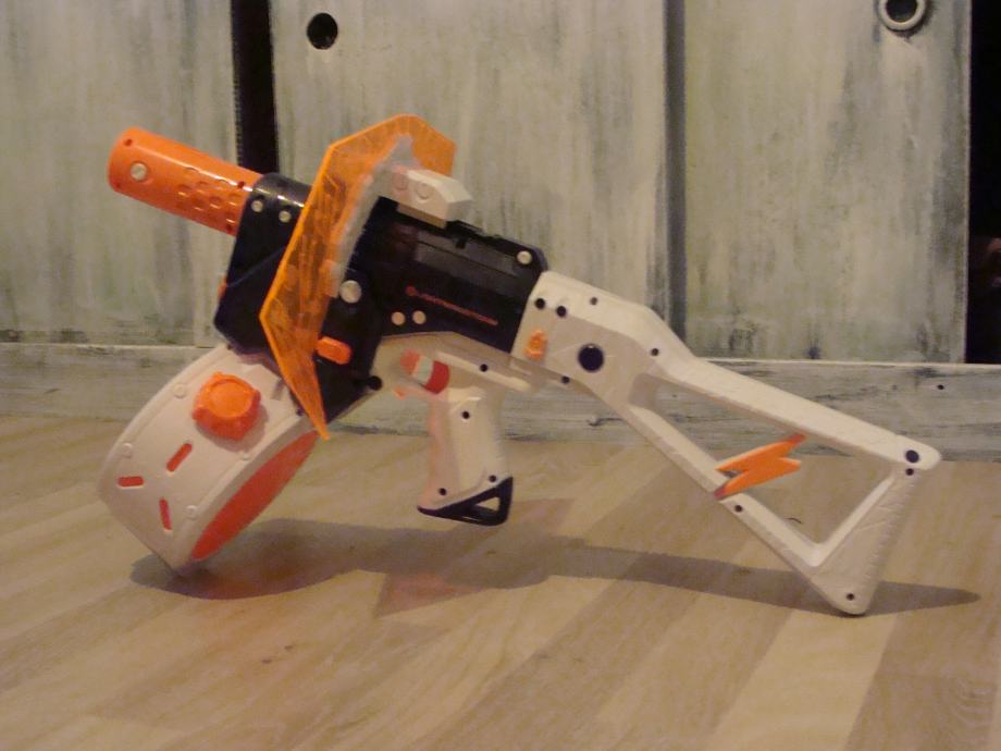 Puška na vodu Nerf SuperSoaker Lightningstorm!