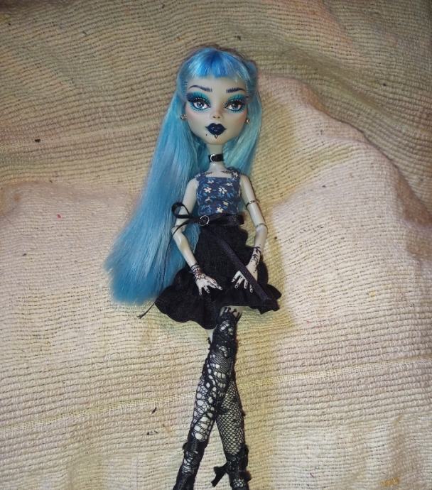 personalizirana monster high lutka