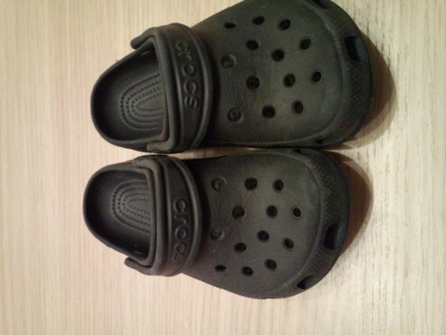 Crocs discount 8 9