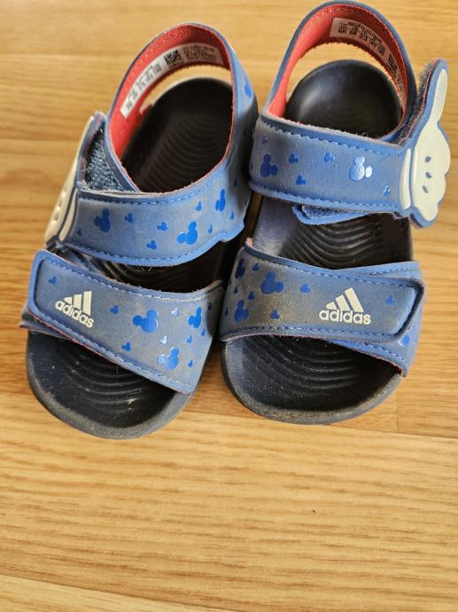 Adidas sandale br.23