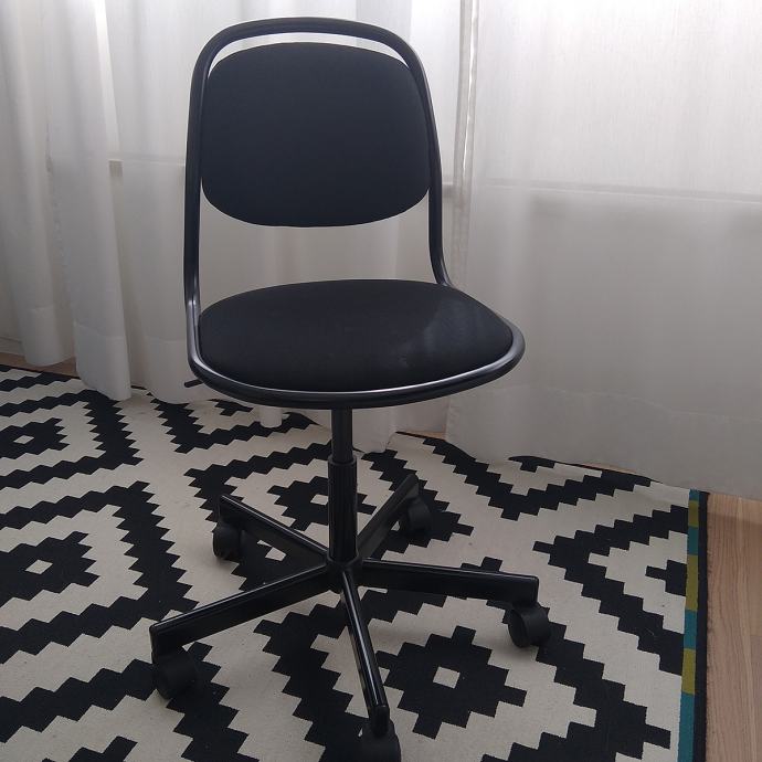 Dječja radna stolica Ikea