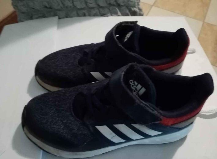 ADIDAS BR 34 KVALITETNE I VRLO UDOBNE TENISICE