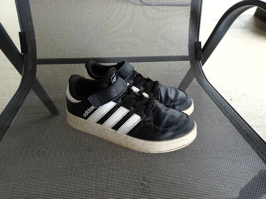 Adidas tenisice br 33