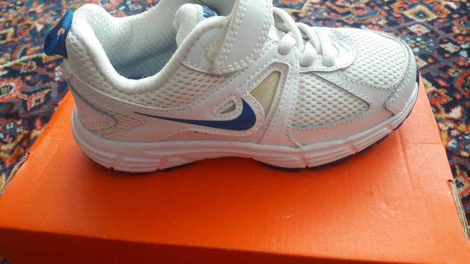 Prave kožne nove Nike tenisice broj 27.5