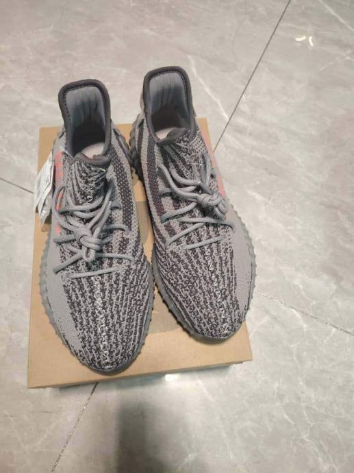 yeezy 350 beluga 2.0