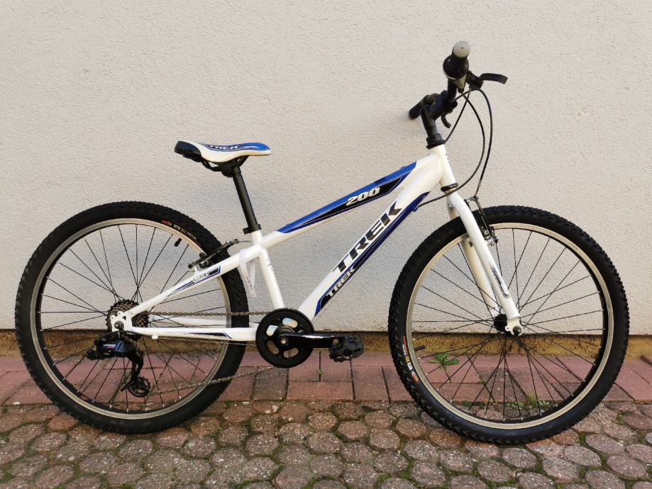 Trek hotsell mt 200