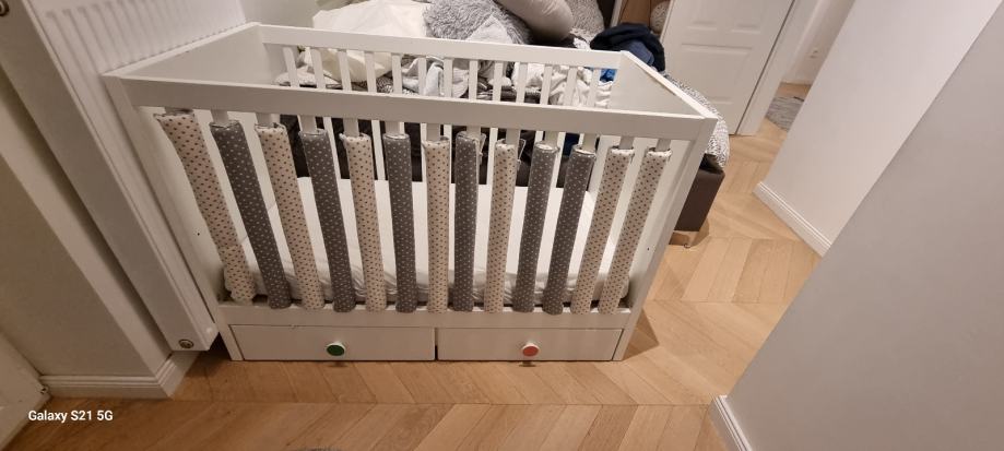 Kinderbet s madracem za bebe Ikea