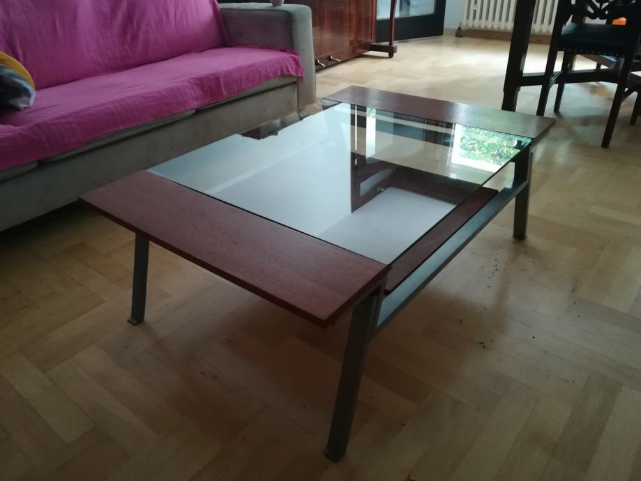 Ikea stolić za dnevni boravak