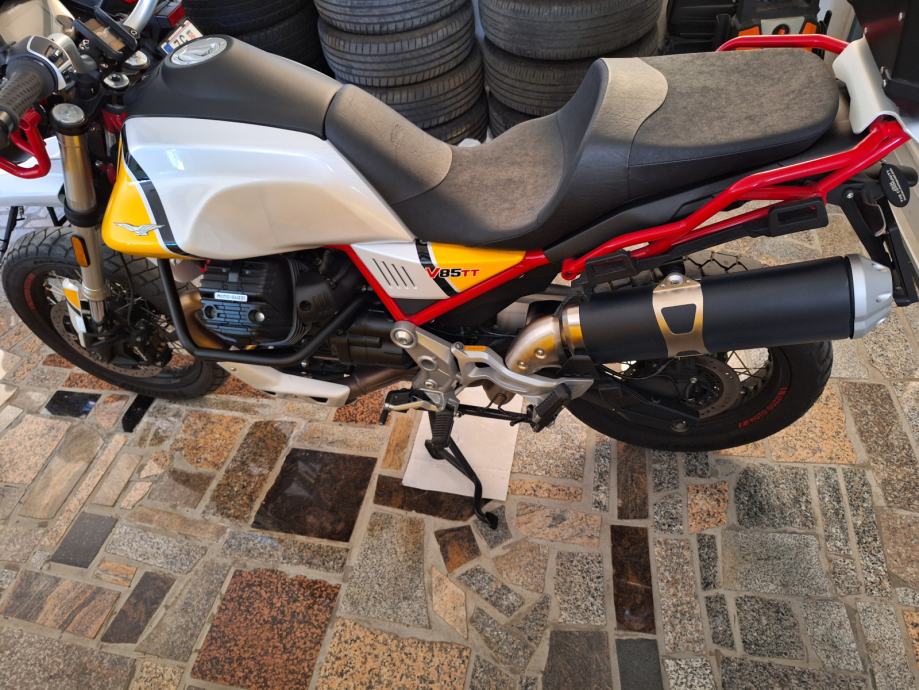 Moto Guzzi V85TT sjedalo Shadow NOVO