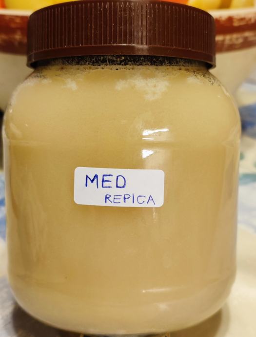 MED DOMAĆI OD REPICE - POVOLJNO PRODAJEM