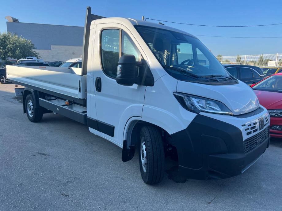 FIAT PROFESSIONAL DUCATO HEAVY KABINA SA SANDUKOM L4 2.2 140 KS, 2024 god.